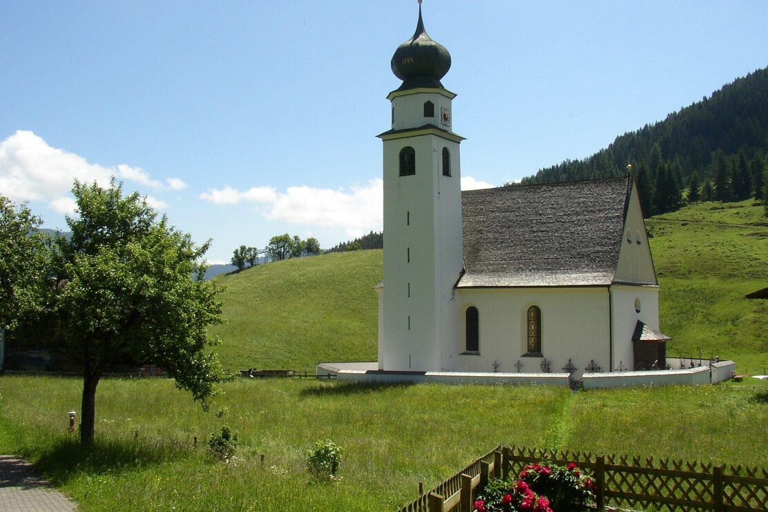 Kirche Thierbach Sommer | © Wildschönau Tourismus