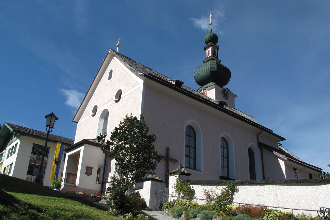 Sommer Kirche Auffach. Rechte Wildschönau Tourismus (2).JPG
