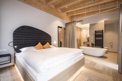 Alpine_Collection_Lr-13