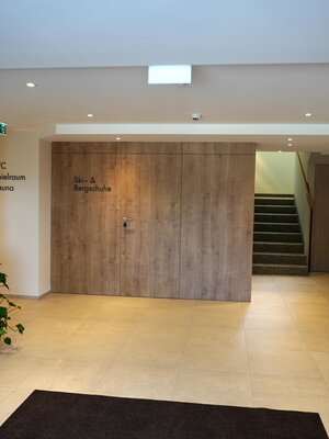 Aparthotel Iris - Eingangsbereich