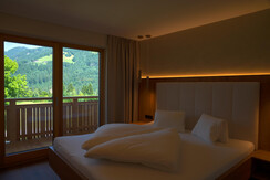 Aparthotel Iris - Apartment Bergklee Schlafzimmer 