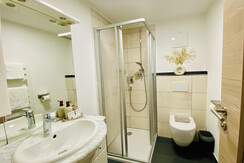 Zweibettzimmer + Bad AB4.IMG_1790