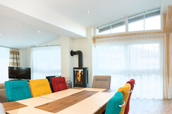 Penthouse Suite, gemütlicher Eßtisch mit Kamin