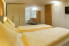 Brunner Apartments, Penthouse Suite, Schlafzimmer 