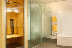 Brunner Apartments, Penthouse Suite, Badezimmer mi