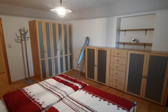 Schlafzimmer groß 2