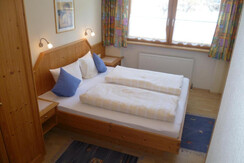 13700705_Niederau_Zimmer1