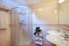 Appartement 2  Badezimmer