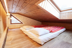 schlafbereich-wohnzimmer-erster-stock-web