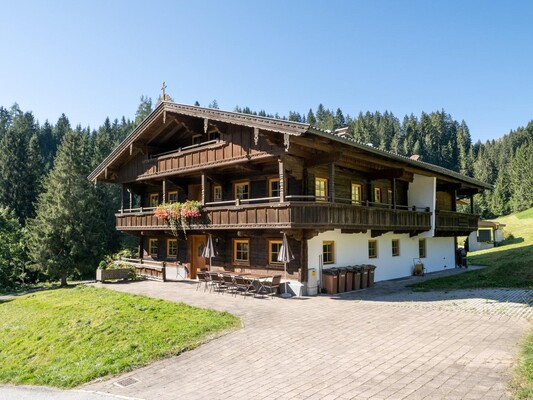 Ferienhof_Rainer_Haus_am_Wildbach_Auffach_Haus_aus