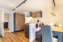 Küche  mit Essbereich