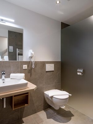 Gasthof_schoental_Egg_181_Oberau_Appartement_4_Bad