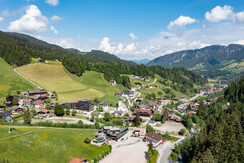 Ortsbild_Auffach_Drohne_1