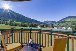 Balkon mit Bergblick