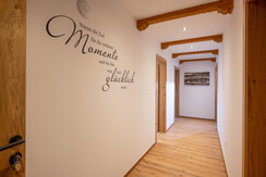 Haus_Daniela_Wiesweg_310_Niedrau_12_2025_Gang