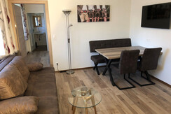 Esstisch und Schlafsofa App 2