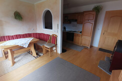 Haus Sonnegg Appartment Schatzbergblick Wohnraum