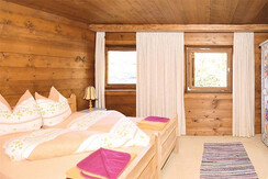 Schlafzimmer Weinrebenhütte