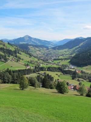 Blick von der Loyastube Oberau Sommer FG T.L. Rech