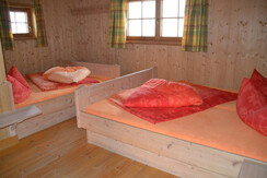 Schlafzimmer 4