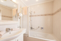 Doppelzimmer Comfort Bad