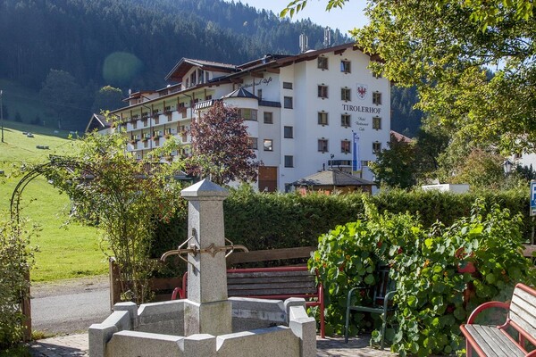 Tirolerhof im Sommer