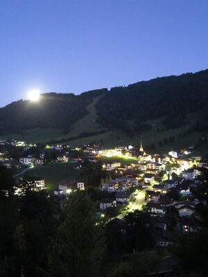Vollmond vom Outdoor-Bett