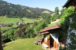 Gartensauna im Sommer