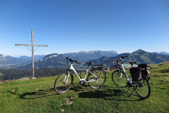 zwei E- Bikes zur kostenfreien Nutzung