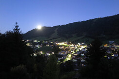 Vollmond vom Outdoorbett