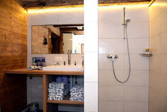 Bad mit Fußbodenheizung Prädastenalm