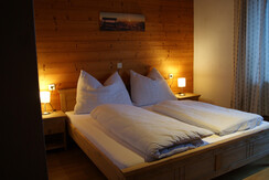 Schlafzimmer 1 Doppelbett