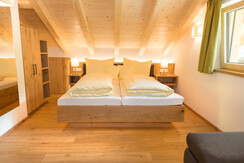 App Schönanger Mansardenzimmer1