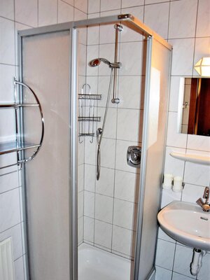 badezimmer-urlaub-apartment-niederautirol-ferienwo
