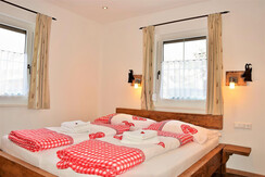 schlafzimmer-kitzbuehel-luxusurlaub-oesterreichurl