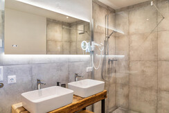 62706309-Marchegg-Almenland-41_250406-045454629_25