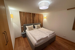 b650a16a-0fcb-4155-a616-28fc24e12790