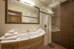 Kaiserblick_Badezimmer_zAglers Ferienwohnungen