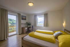 Rosskopf_Schlafzimmer_zAglers Ferienwohnungen